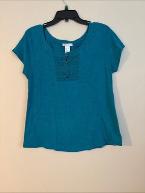 Liz Wear  Teal Crochet-Front Short Sleeve Tee